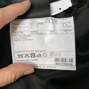 Men Prada Suit Never worn or altered Size 52R